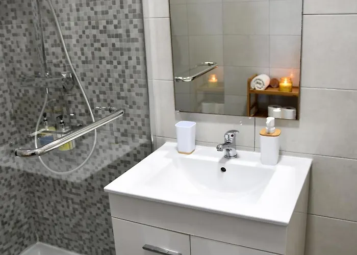 아파트 House 몬뜨고르두