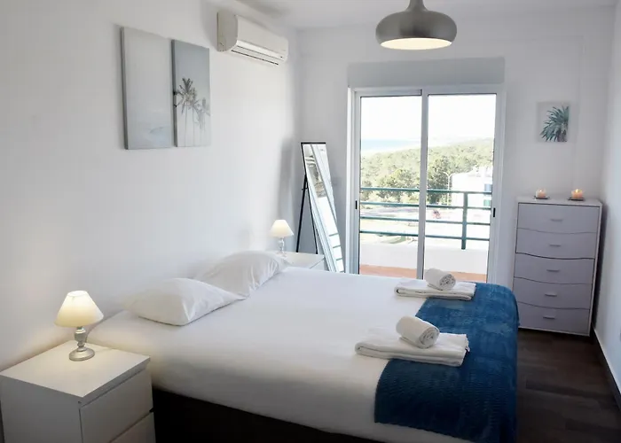 아파트 House 몬뜨고르두